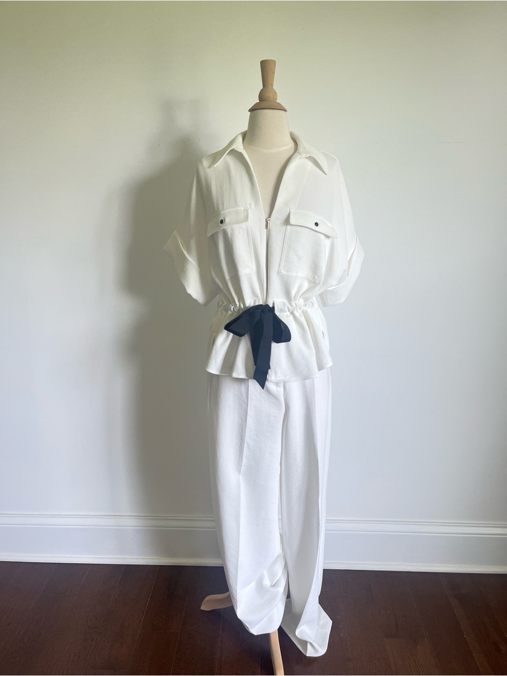 ZARA 2 pc set -off White Utility Zip-Front top and pant set -size Medium